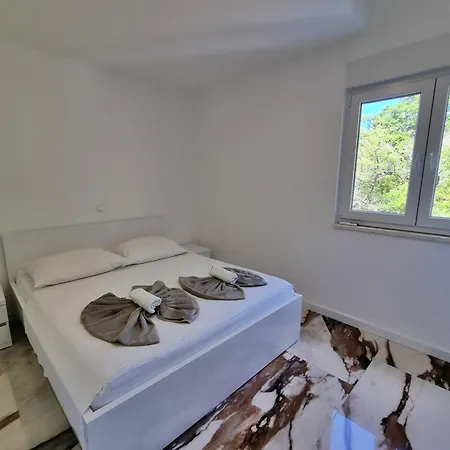 Endless Summer Apartman